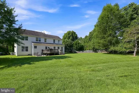 Exterior - 43280 John Danforth Ct, Ashburn, VA 20147 photo 8 of 12