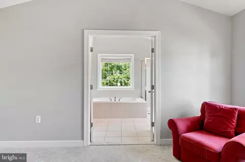 Entry Way - 43280 John Danforth Ct, Ashburn, VA 20147 photo 12 of 22