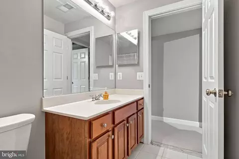 Entry Way - 43280 John Danforth Ct, Ashburn, VA 20147 photo 20 of 22