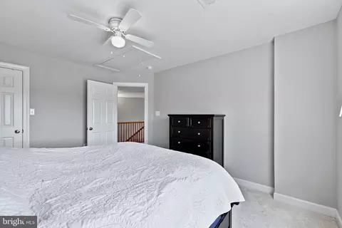 Bedroom - 43280 John Danforth Ct, Ashburn, VA 20147 photo 11 of 11