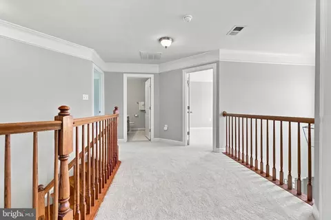 Entry Way - 43280 John Danforth Ct, Ashburn, VA 20147 photo 14 of 22