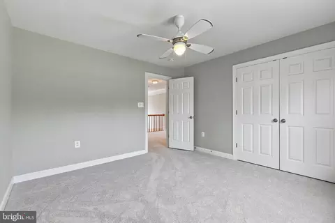 Bedroom - 43280 John Danforth Ct, Ashburn, VA 20147 photo 6 of 11