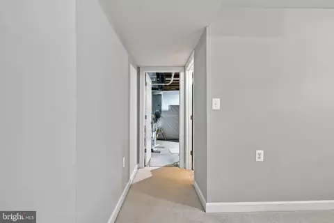 Entry Way - 43280 John Danforth Ct, Ashburn, VA 20147 photo 19 of 22