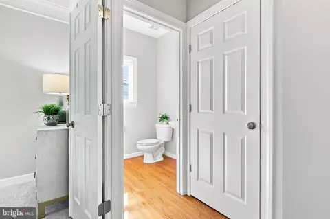 Entry Way - 43280 John Danforth Ct, Ashburn, VA 20147 photo 5 of 22