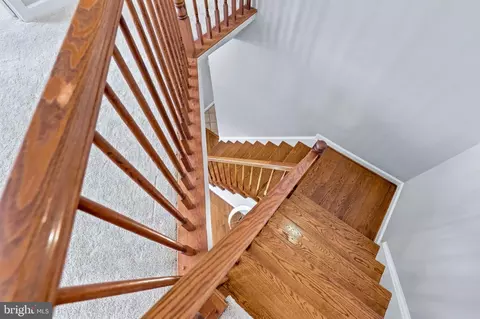 Entry Way - 43280 John Danforth Ct, Ashburn, VA 20147 photo 10 of 22