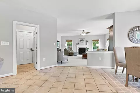 Entry Way - 43280 John Danforth Ct, Ashburn, VA 20147 photo 7 of 22