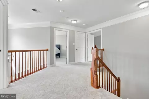 Entry Way - 43280 John Danforth Ct, Ashburn, VA 20147 photo 15 of 22