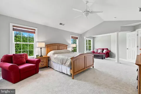 Bedroom - 43280 John Danforth Ct, Ashburn, VA 20147 photo 1 of 11