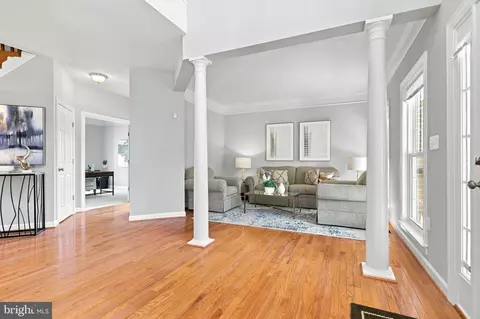 Entry Way - 43280 John Danforth Ct, Ashburn, VA 20147 photo 3 of 22