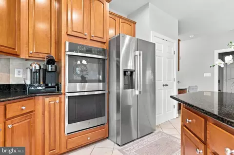 Kitchen - 43280 John Danforth Ct, Ashburn, VA 20147 photo 3 of 6