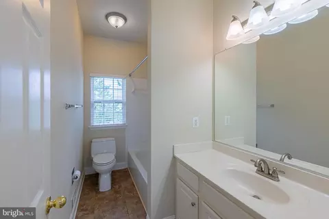 Bath - 21775 Bancroft Ct, Ashburn, VA 20147 photo 1 of 3