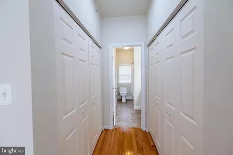 Entry Way - 21775 Bancroft Ct, Ashburn, VA 20147 photo 5 of 5
