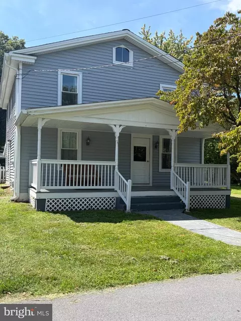 220 W O St, Purcellville, VA 20132