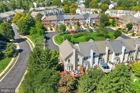 View/Area - 21160 Dray Ter, Ashburn, VA 20147 photo 6 of 11