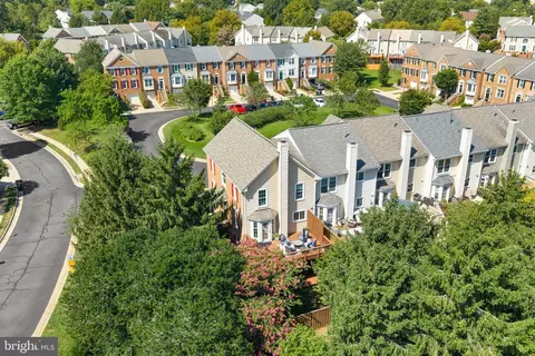 View/Area - 21160 Dray Ter, Ashburn, VA 20147 photo 7 of 11