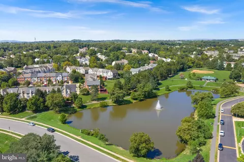 View/Area - 21160 Dray Ter, Ashburn, VA 20147 photo 8 of 11