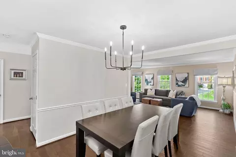 Dining - 21160 Dray Ter, Ashburn, VA 20147 photo 3 of 4