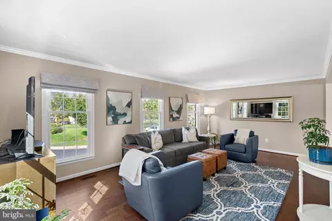 Living - 21160 Dray Ter, Ashburn, VA 20147 photo 1 of 3