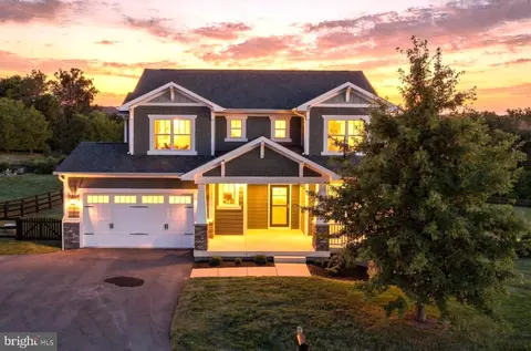 11939 George Farm Dr, Lovettsville, VA 20180