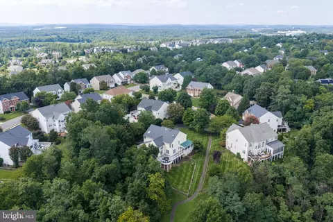 View/Area - 42673 Silverthorne Ct, Broadlands, VA 20148 photo 3 of 3