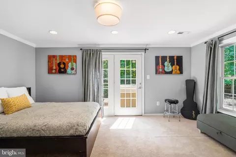 Bedroom - 42673 Silverthorne Ct, Broadlands, VA 20148 photo 6 of 6