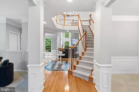 Entry Way - 21364 Scara Pl, Broadlands, VA 20148 photo 3 of 5