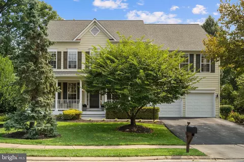 Exterior - 21364 Scara Pl, Broadlands, VA 20148 photo 1 of 12