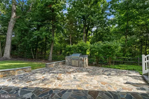Exterior - 21364 Scara Pl, Broadlands, VA 20148 photo 7 of 12
