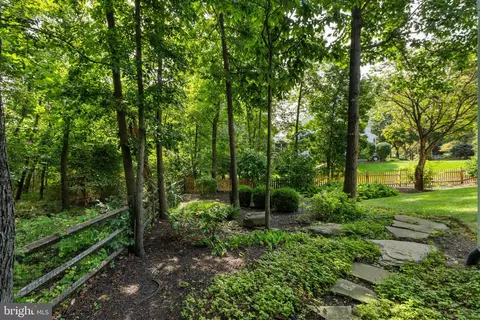 Exterior - 21364 Scara Pl, Broadlands, VA 20148 photo 11 of 12