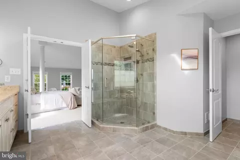 Entry Way - 21364 Scara Pl, Broadlands, VA 20148 photo 5 of 5