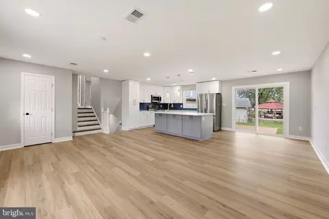 Living - 1201 E Holly Ave, Sterling, VA 20164 photo 2 of 3