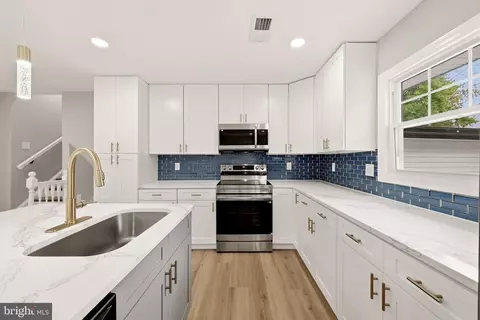 Kitchen - 1201 E Holly Ave, Sterling, VA 20164 photo 2 of 3
