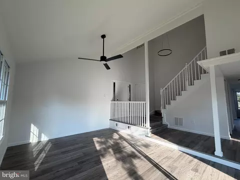 Entry Way - 102 Wrightwood Pl, Sterling, VA 20164 photo 1 of 1