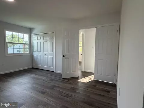 Bedroom - 102 Wrightwood Pl, Sterling, VA 20164 photo 1 of 3
