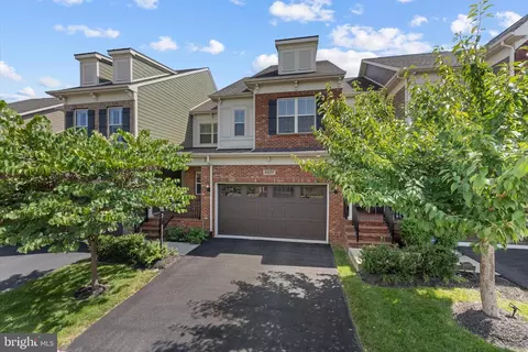44237 Silverpalm Grove Ter, Leesburg, VA 20176