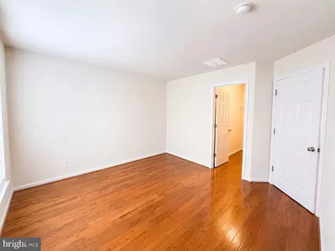 Bedroom - 43524 Wheadon Ter, Chantilly, VA 20152 photo 5 of 5