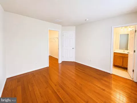 Bedroom - 43524 Wheadon Ter, Chantilly, VA 20152 photo 4 of 5