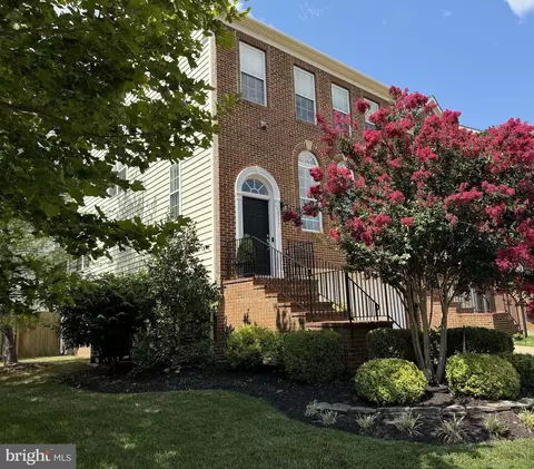 19217 Kepharts Mill Ter, Leesburg, VA 20176