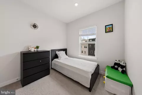 Bedroom - 46324 Mount Kellogg Ter, Sterling, VA 20164 photo 5 of 8