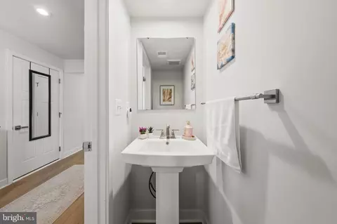 Entry Way - 46324 Mount Kellogg Ter, Sterling, VA 20164 photo 3 of 12