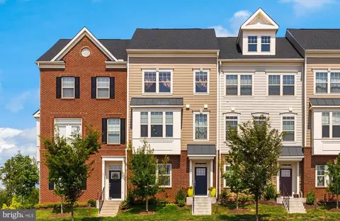 803 Sawback Sq NE, Leesburg, VA 20176