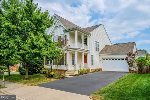 13544 Arcadian Dr, Leesburg, VA 20176