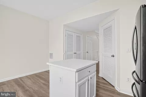 Entry Way - 20970 Killawog Ter, Ashburn, VA 20147 photo 6 of 13
