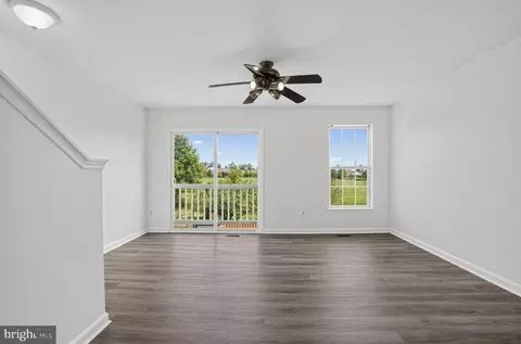 Living - 20970 Killawog Ter, Ashburn, VA 20147 photo 3 of 5