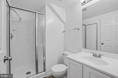 Bath - 20970 Killawog Ter, Ashburn, VA 20147 photo 1 of 1