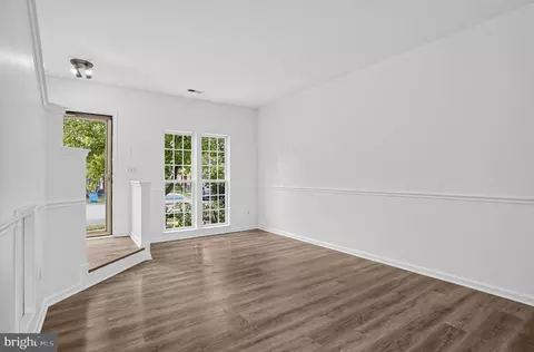 Living - 20970 Killawog Ter, Ashburn, VA 20147 photo 1 of 5
