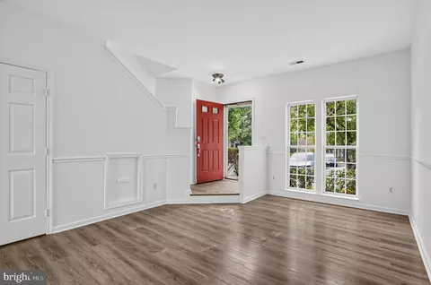 Entry Way - 20970 Killawog Ter, Ashburn, VA 20147 photo 2 of 13