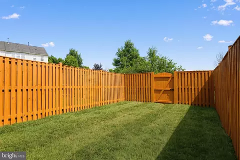Exterior - 20970 Killawog Ter, Ashburn, VA 20147 photo 6 of 7
