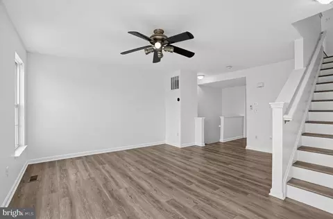 Entry Way - 20970 Killawog Ter, Ashburn, VA 20147 photo 3 of 13