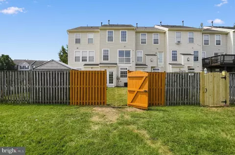 Exterior - 20970 Killawog Ter, Ashburn, VA 20147 photo 2 of 7